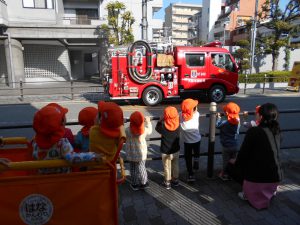 保育士資格不要 正社員 トヨタ新大阪花冠保育園 保育補助 事業所内 院内保育はアートチャイルドケア